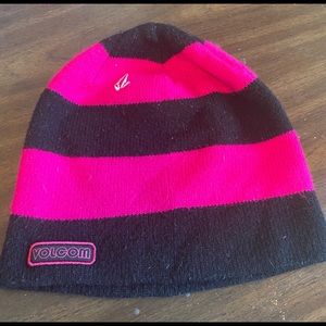 Volcom snowboarding beanie hat
